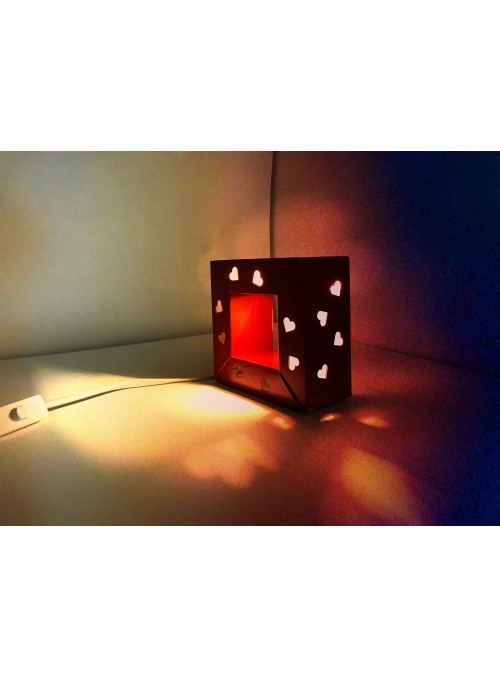 Ecodesign lamp in cardboard - Audrey Valentine's Day
