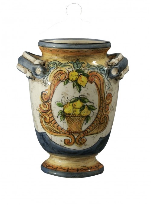 Vaso piccolo di ceramica in stile classico, cotto e decorato a mano