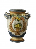 Vaso piccolo di ceramica in stile classico, cotto e decorato a mano 