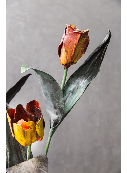 Wrought iron tulip