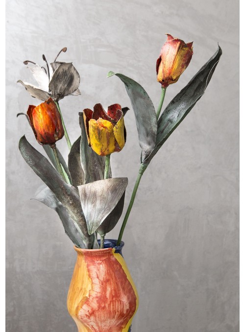 Bunch of four wrought iron tulips