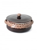 Brown fire flat pan for many recipes, with lace decoration